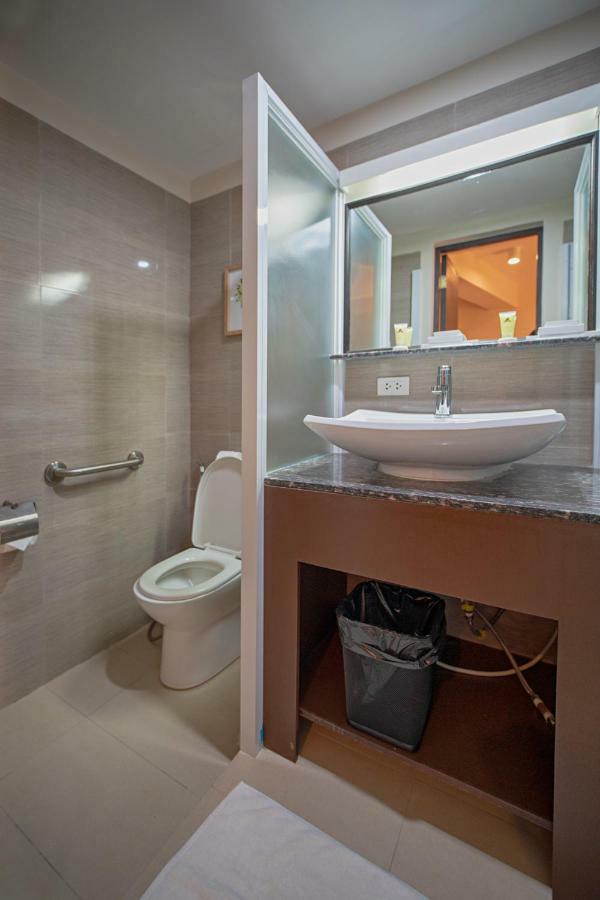 Hotel Achievers Airport 2*